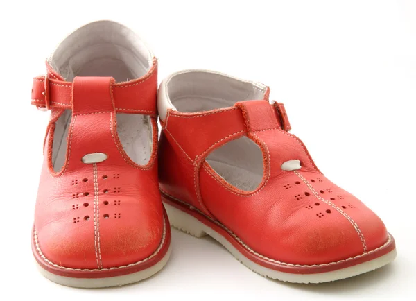 Красная обувь для детей — стоковое фото