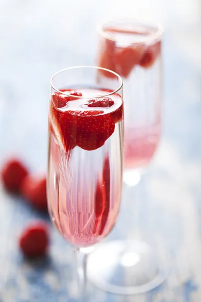 Erdbeer-Champagner-Cocktail — Stockfoto