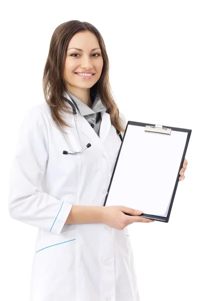 Médica ou enfermeira com área de transferência, isolada em branco — Fotografia de Stock