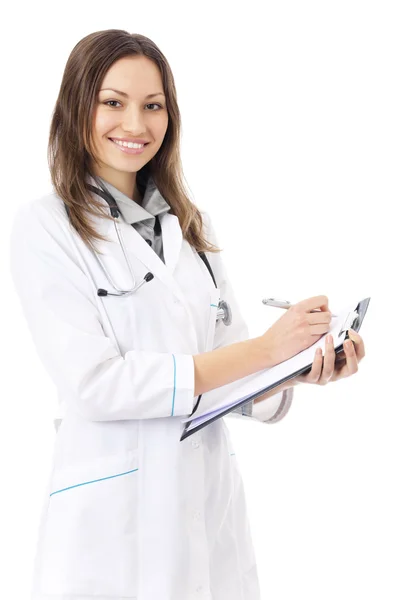 Ευτυχισμένη γυναίκα γιατρό εγγράφως στο Πρόχειρο, απομονωμένα σε λευκό — Φωτογραφία Αρχείου