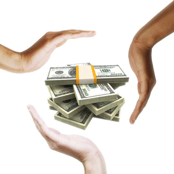 Billets en dollars avec des mains humaines multiraciales autour — Photo
