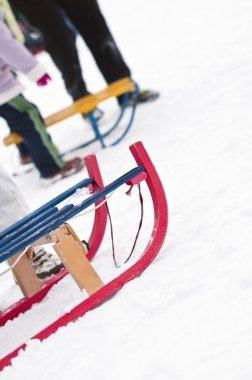 kar üzerinde sled