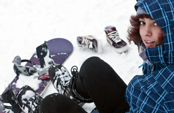 Meisje met snowboard — Stockfoto