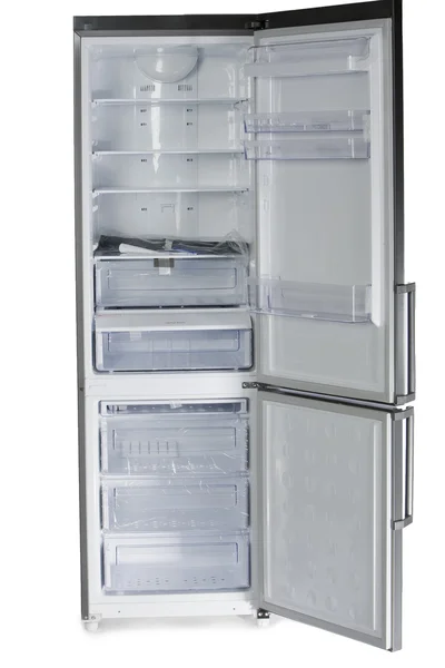 Novo refrigerador no fundo branco — Fotografia de Stock