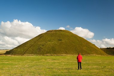 Silbury hill clipart