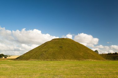 Silbury hill clipart