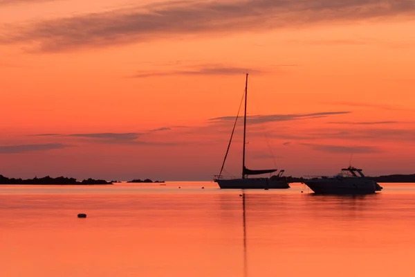Yachts at sunrise — Stock Photo, Image