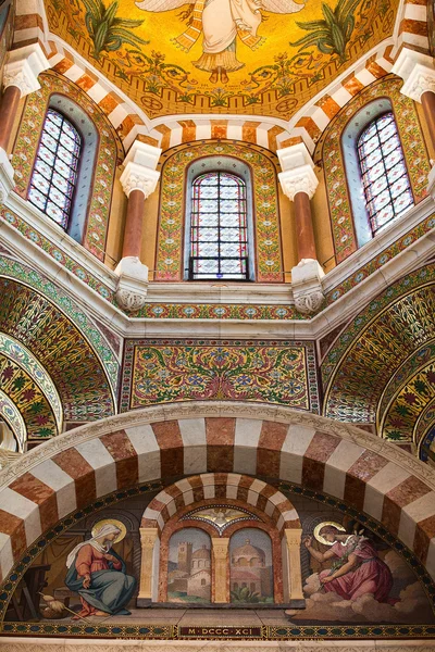 Cathedral Notre Dame de la garde — Stock Photo, Image