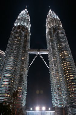 Petronas Kuleleri