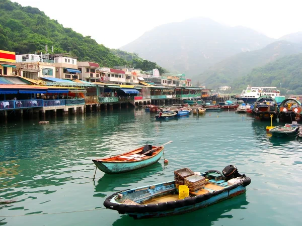 Pequeño puerto en una isla en China — Foto de Stock