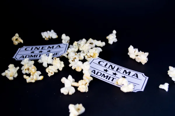 patlamış mısır ve film bilet