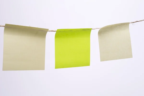 Pilha de notas coloridas pegajosas com amarelo — Fotografia de Stock