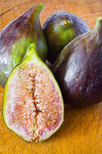 Figs on the table — Stock Photo, Image