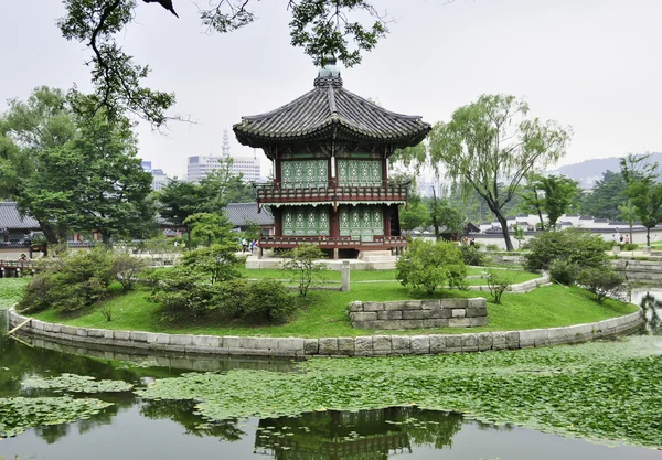 Bir bahçe Seul içinde Kore pogada Stok Resim