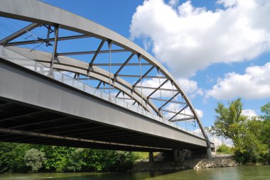Çelik Köprü