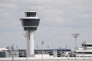 Havalimanı Kulesi