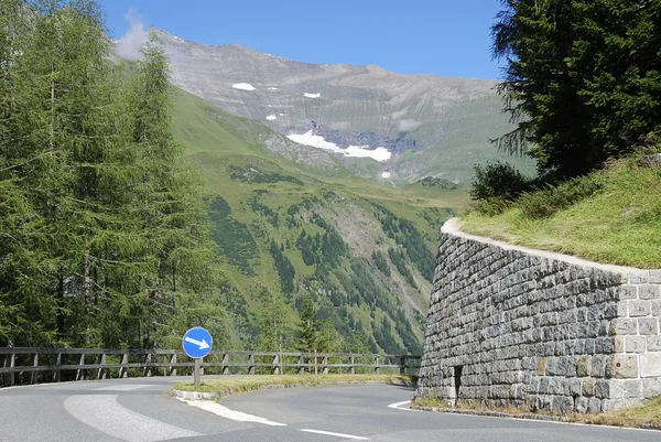 Grossglockner estrada alpina alta — Fotografia de Stock