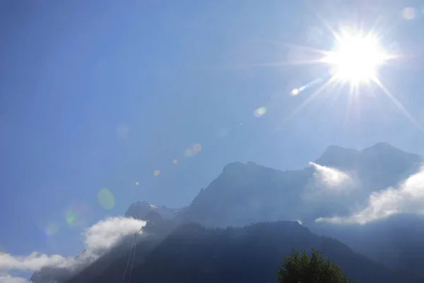 Zugspitze Dağı siluet — Stok fotoğraf