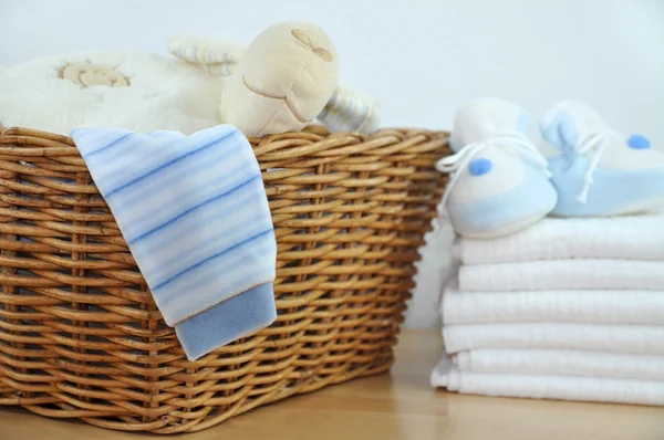 Roupas de bebê azul — Fotografia de Stock