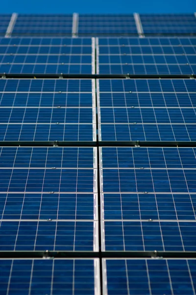 Elektrownia słoneczna — Zdjęcie stockowe