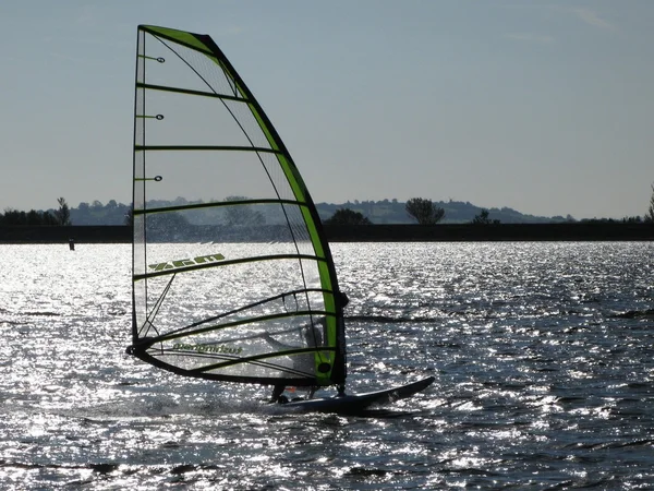 Windsurfen op draycote water — Stockfoto