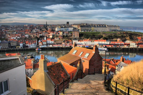 Whitby West Cliff from the top of the 100 steps — Stock Photo, Image