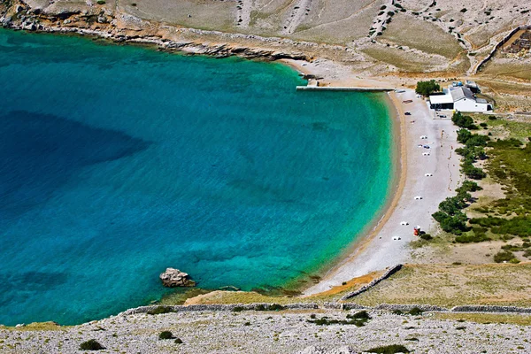 Vela Luka bellissima spiaggia pulita, Krk, Croazia — Foto Stock