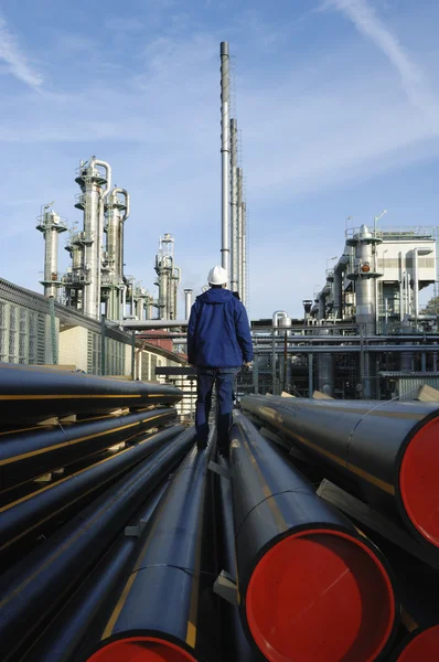 Petróleo, oleoductos y trabajadores — Foto de Stock