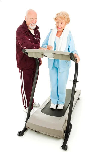 Yaşlılar birlikte egzersiz — Stok fotoğraf