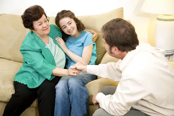 Rodinná terapie - pozitivní výsledek — Stock fotografie