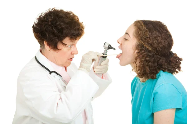 Esami medici per adolescenti — Foto Stock