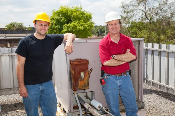Air Conditioning Repairmen — Stock Photo, Image