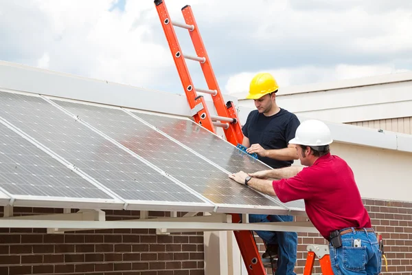 에너지 효율적인 태양 전지 패널 — 스톡 사진