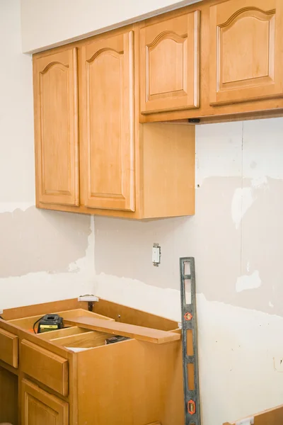 Przebudować kuchnia - szafki — Zdjęcie stockowe
