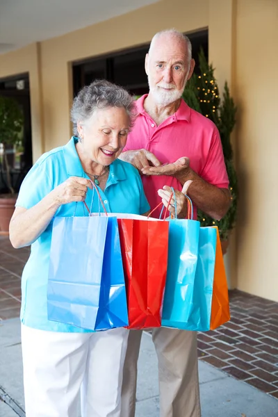 Winkelen senioren - inflatie — Stockfoto