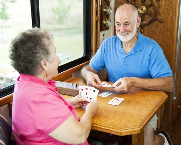 RV yaşlılar - kart oyunu — Stok fotoğraf