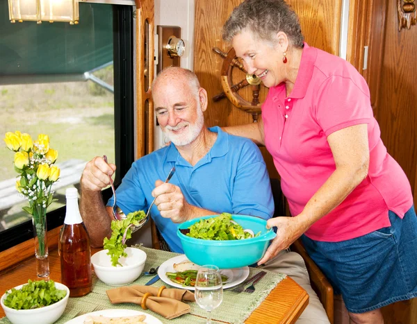 RV yaşlılar - salata kasesi — Stok fotoğraf