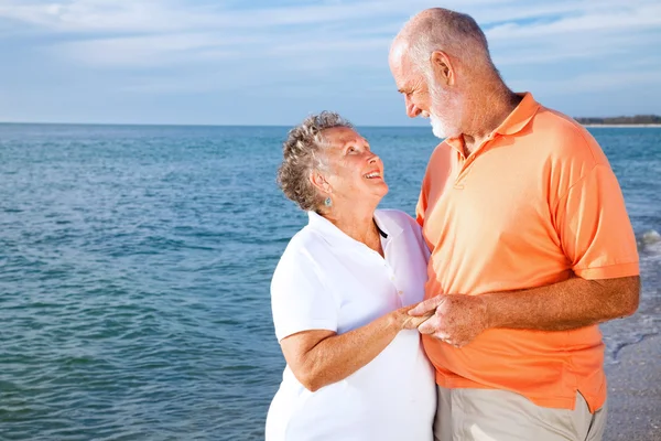 Senior Couple - Romatic Vacation — Stock Photo, Image