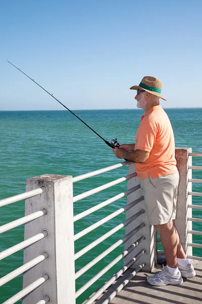 Senior rybář vertikální — Stock fotografie