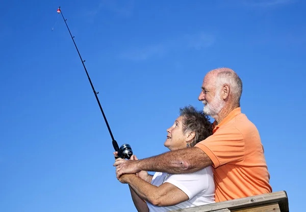 Idősek, horgászás - casting lecke — Stock Fotó
