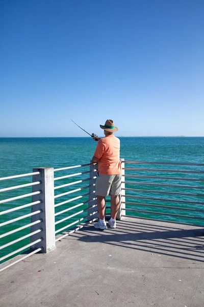 Pescador solitário — Fotografia de Stock