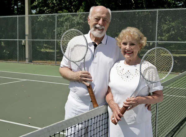 Старший тенісистів — стокове фото