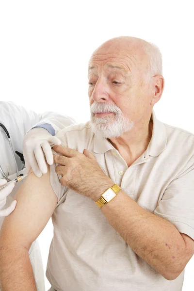 Médico Sénior - Vacinação — Fotografia de Stock