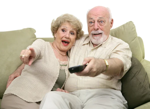 Seniorzy rozrywkę przez tv — Zdjęcie stockowe