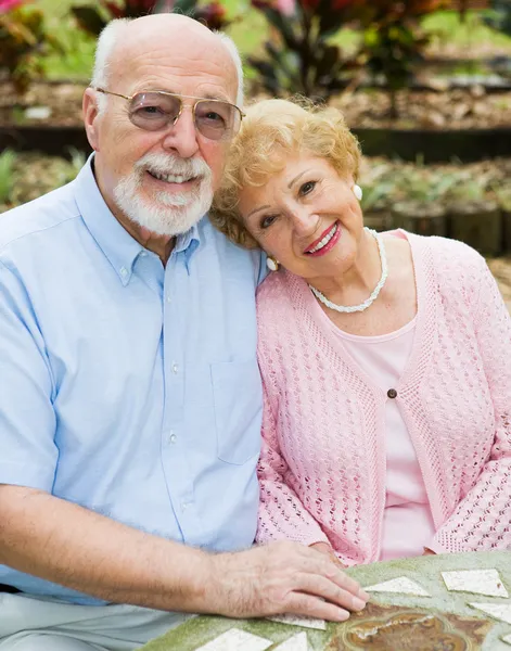 Feliz Seniors In Love —  Fotos de Stock