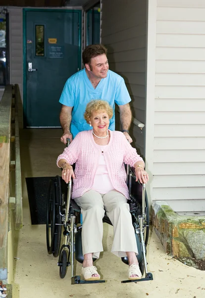 Residencia de ancianos - Accesible — Foto de Stock