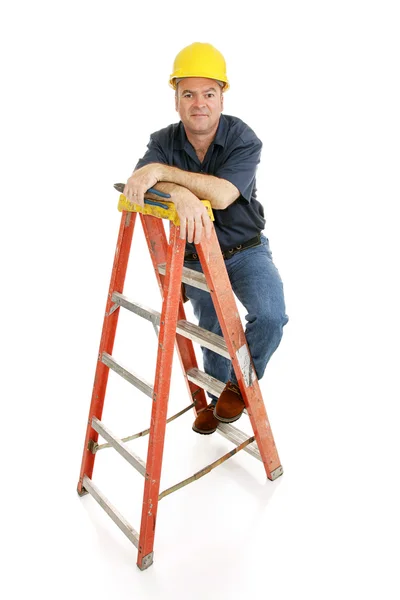 梯子上的建筑工人 — 图库照片