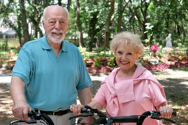 Bikers seniors actifs — Photo