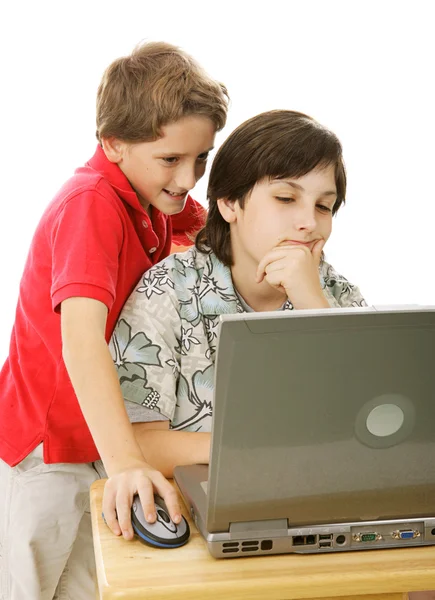 Hermanos en la computadora — Foto de Stock