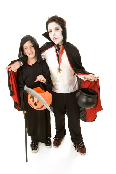 Halloween dzieci - chłopcy w kostium — Zdjęcie stockowe